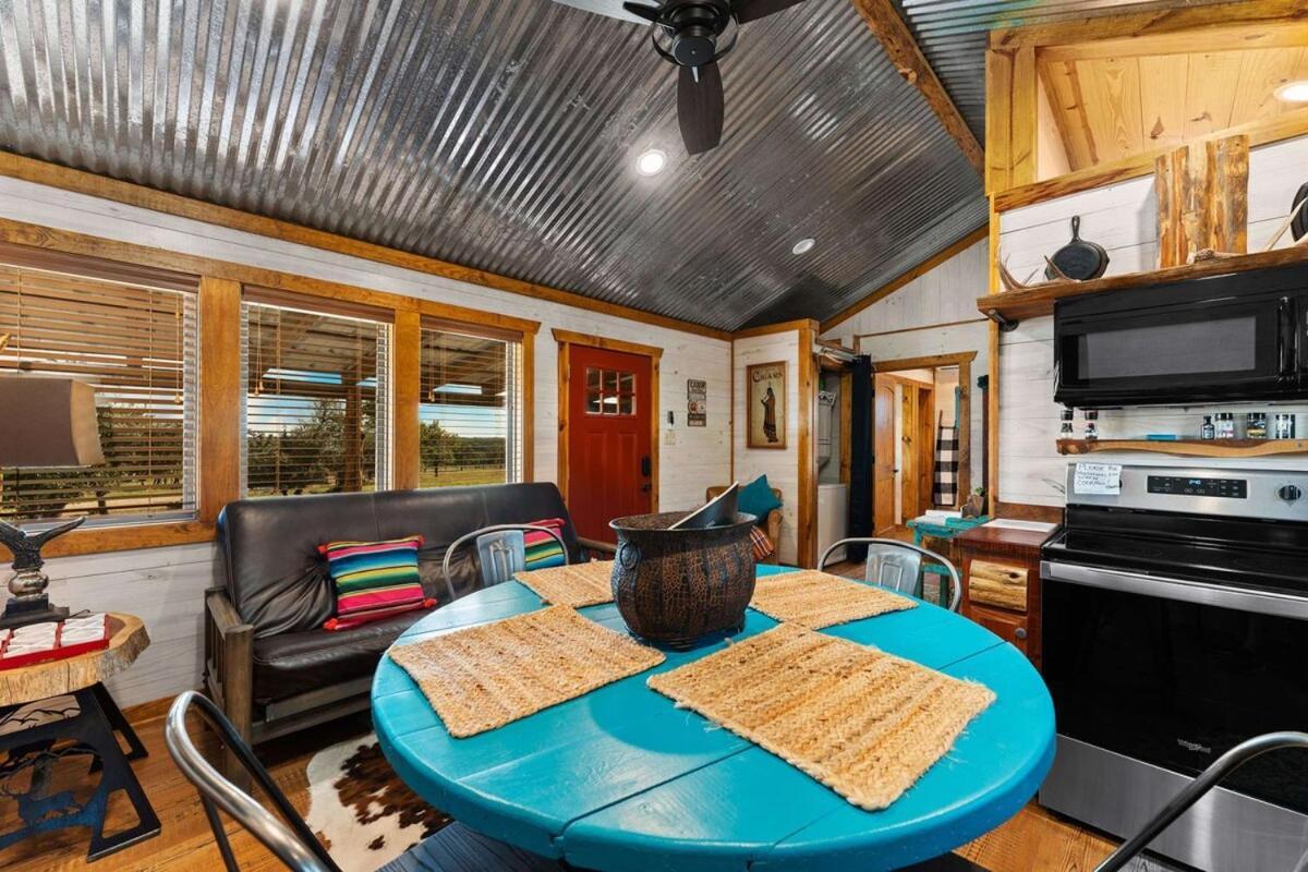 Rockin' R - Rustic Star Cabin Fredericksburg Buitenkant foto