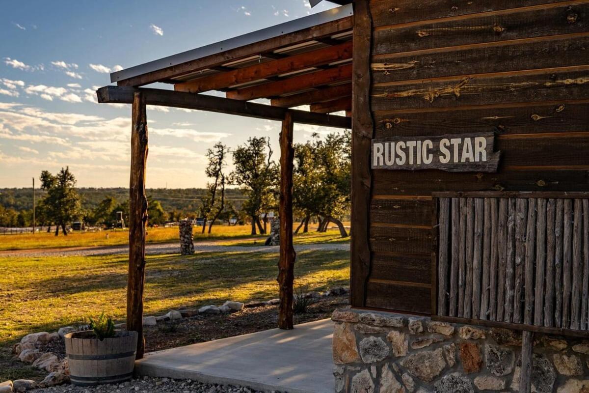 Rockin' R - Rustic Star Cabin Fredericksburg Buitenkant foto