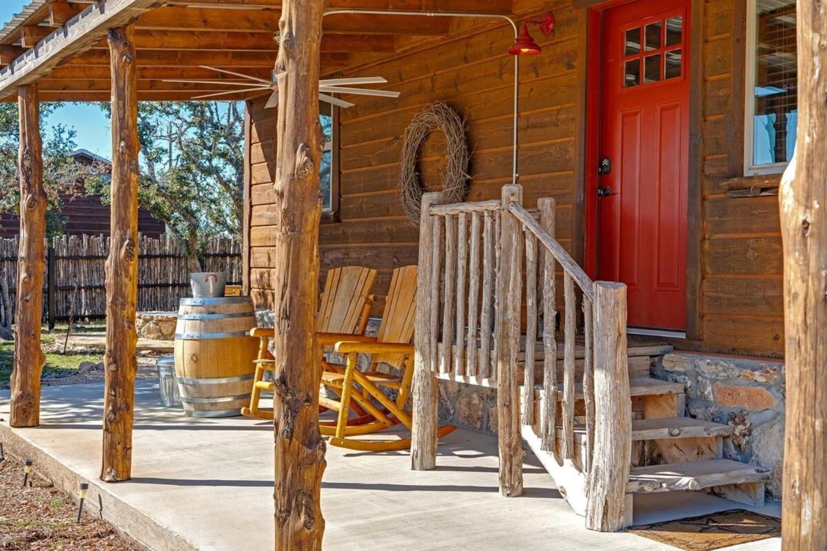 Rockin' R - Rustic Star Cabin Fredericksburg Buitenkant foto